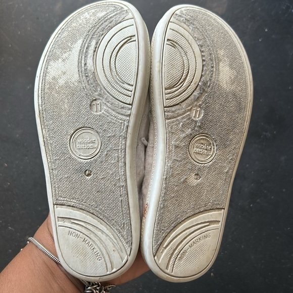 Wonder Nation Shiny Silver Kids Sneakers - Picture 4 of 4